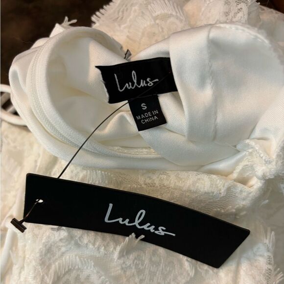 Lulus Blissful Effect White Lace Textured Lace-Up Cutout Maxi Dress Small NEW - Picture 6 of 16